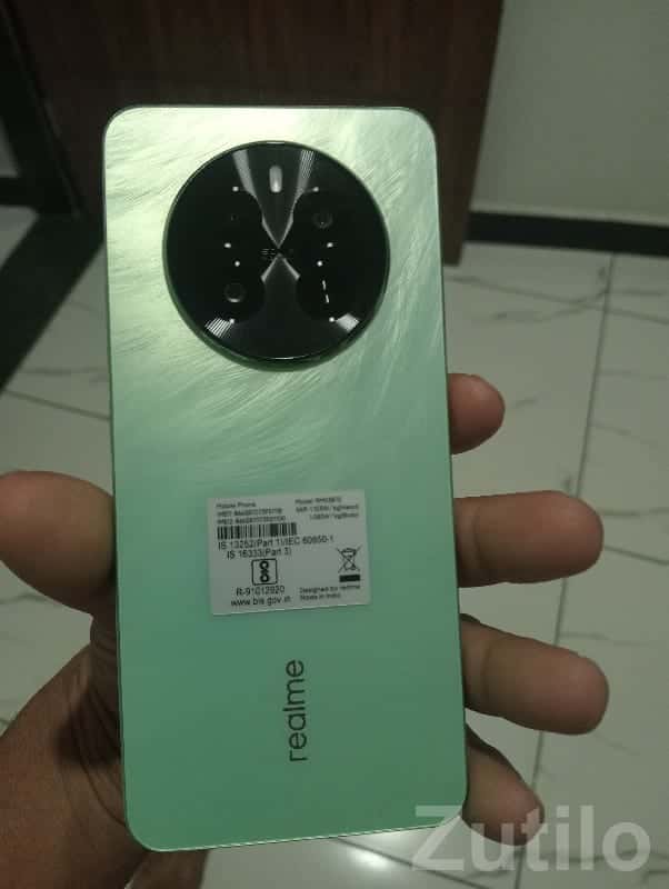 realme P1 5G Mint Green Camera Phone realme P1 5G Mint Green Camera Phone