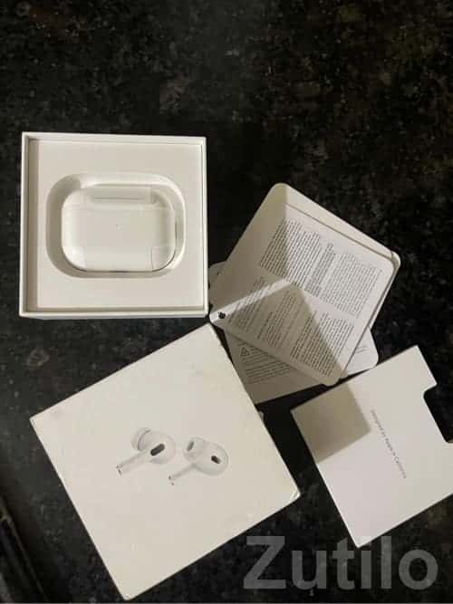 Apple AirPods Pro 2nd Gen with Box Apple AirPods Pro 2nd Gen with Box