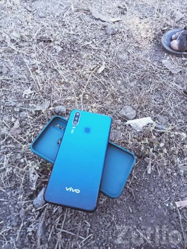 Vivo Y15 Blue Smartphone with Cover Vivo Y15 Blue Smartphone with Cover