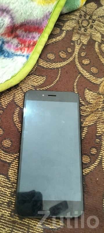 Realme 5 & Redmi 1A Used Smartphones Realme 5 & Redmi 1A Used Smartphones