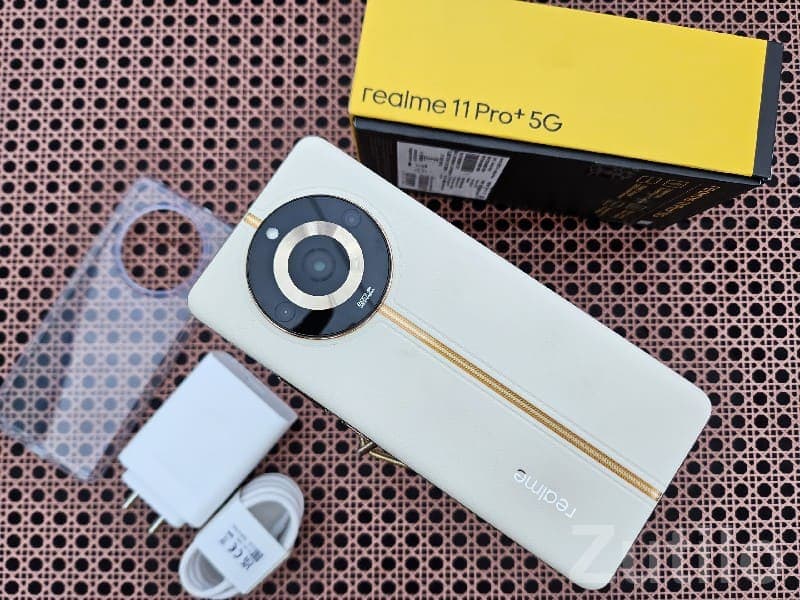 Realme 11 Pro+ 5G 12GB 256GB Phone - Mobile Phones - Dhoraji - Image 1