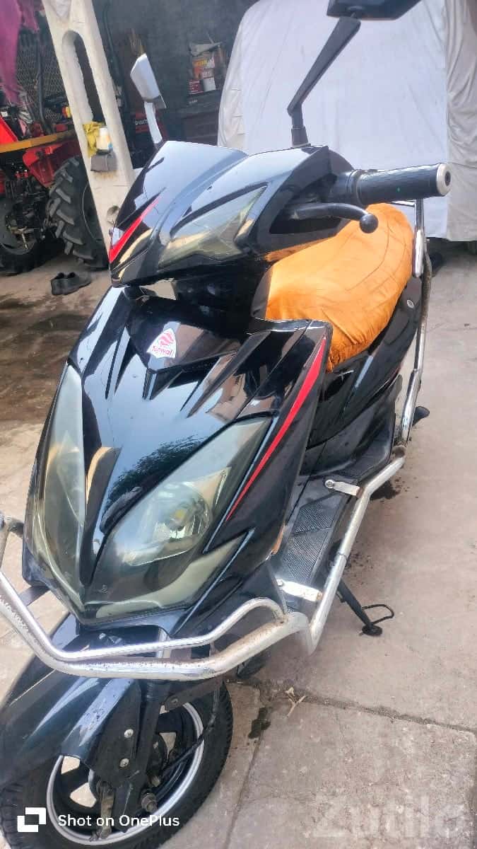 Tunwal Lithium 2.0 Electric Scooter Black Tunwal Lithium 2.0 Electric Scooter Black