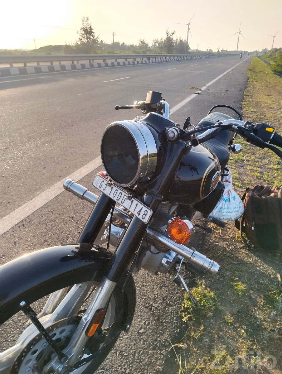 Royal Enfield Standard 350 2019 BS4 Bike Royal Enfield Standard 350 2019 BS4 Bike