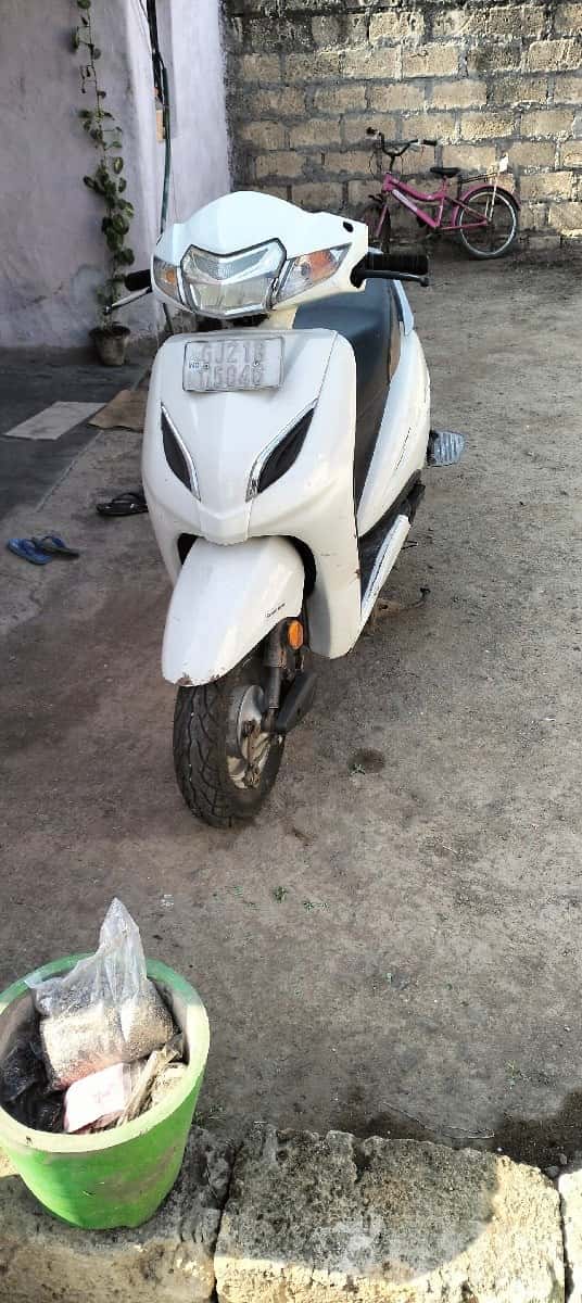 Honda Activa 5G 2019 White Scooter Honda Activa 5G 2019 White Scooter