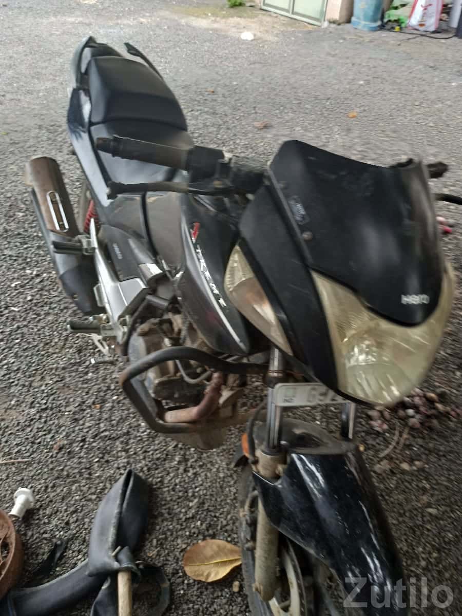 Used Hero CBZ Xtreme 2013 Bike Used Hero CBZ Xtreme 2013 Bike