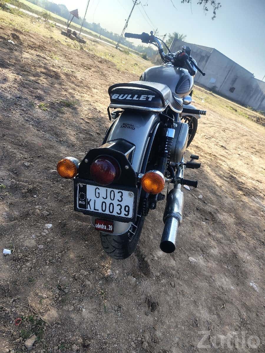 Royal Enfield Bullet 350 Classic Bike Royal Enfield Bullet 350 Classic Bike