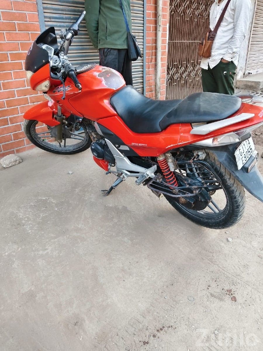 Hero CBZ Xtreme 2011 Red Bike for Sale
