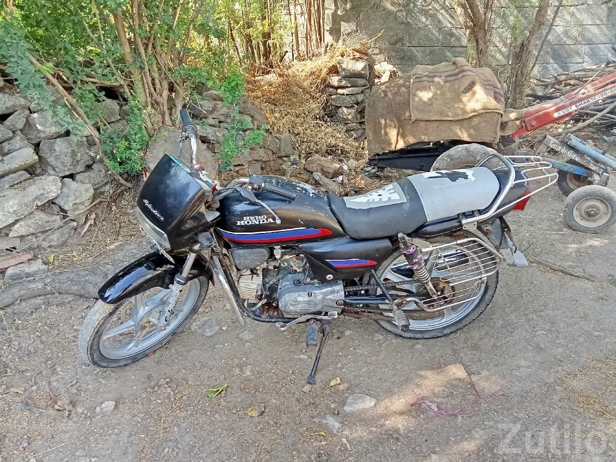 Hero Honda commuter bike 2004 model
