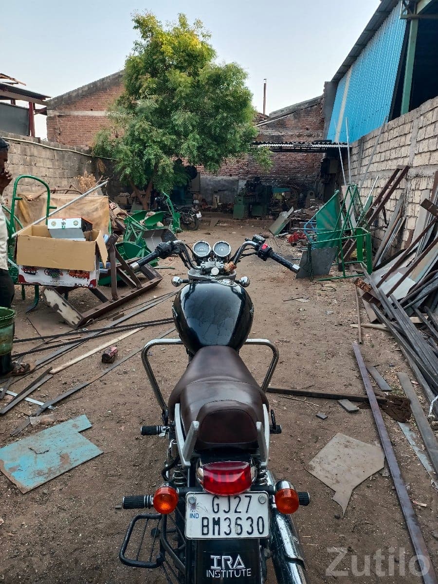 Royal Enfield Bullet 350 2017 Bike Royal Enfield Bullet 350 2017 Bike