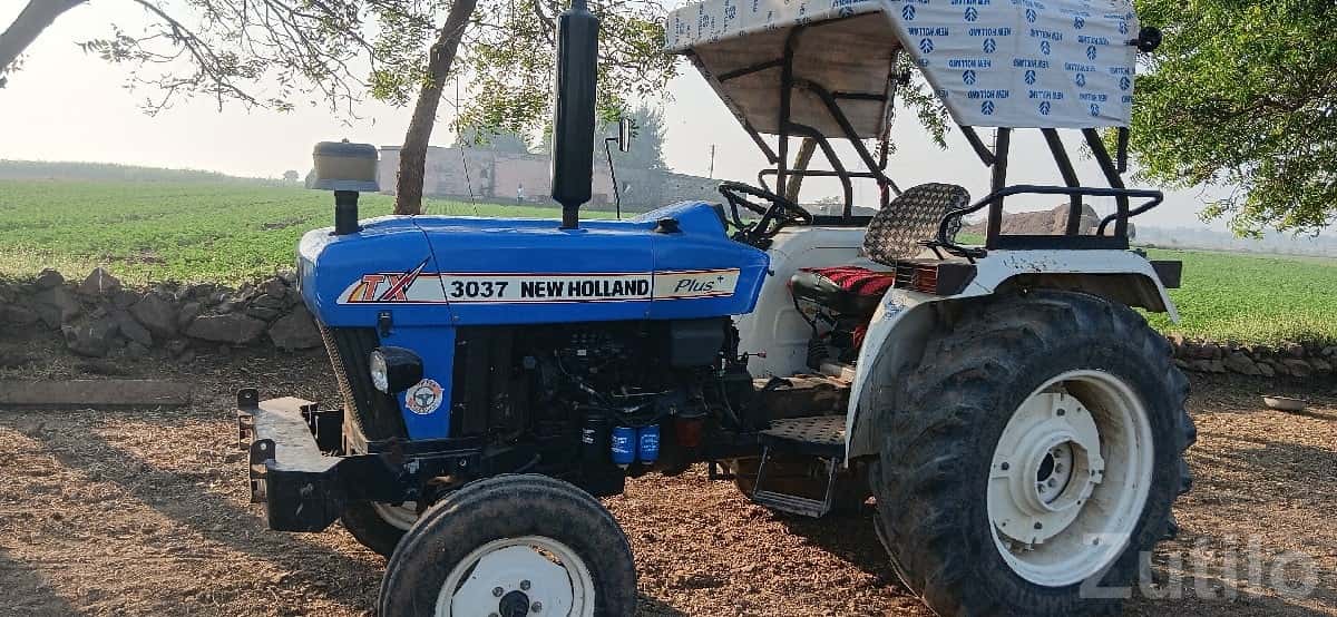 New Holland 3037 TX Plus Tractor New Holland 3037 TX Plus Tractor