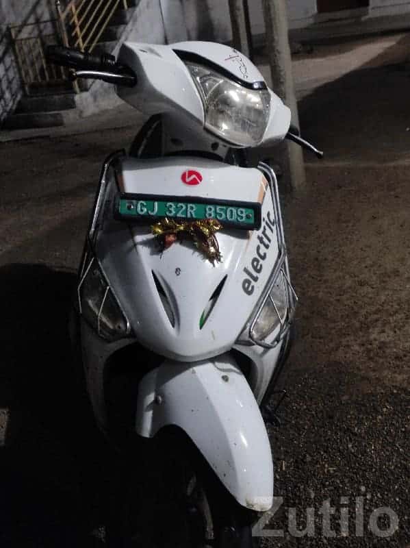 White Electric Scooter for Sale White Electric Scooter for Sale