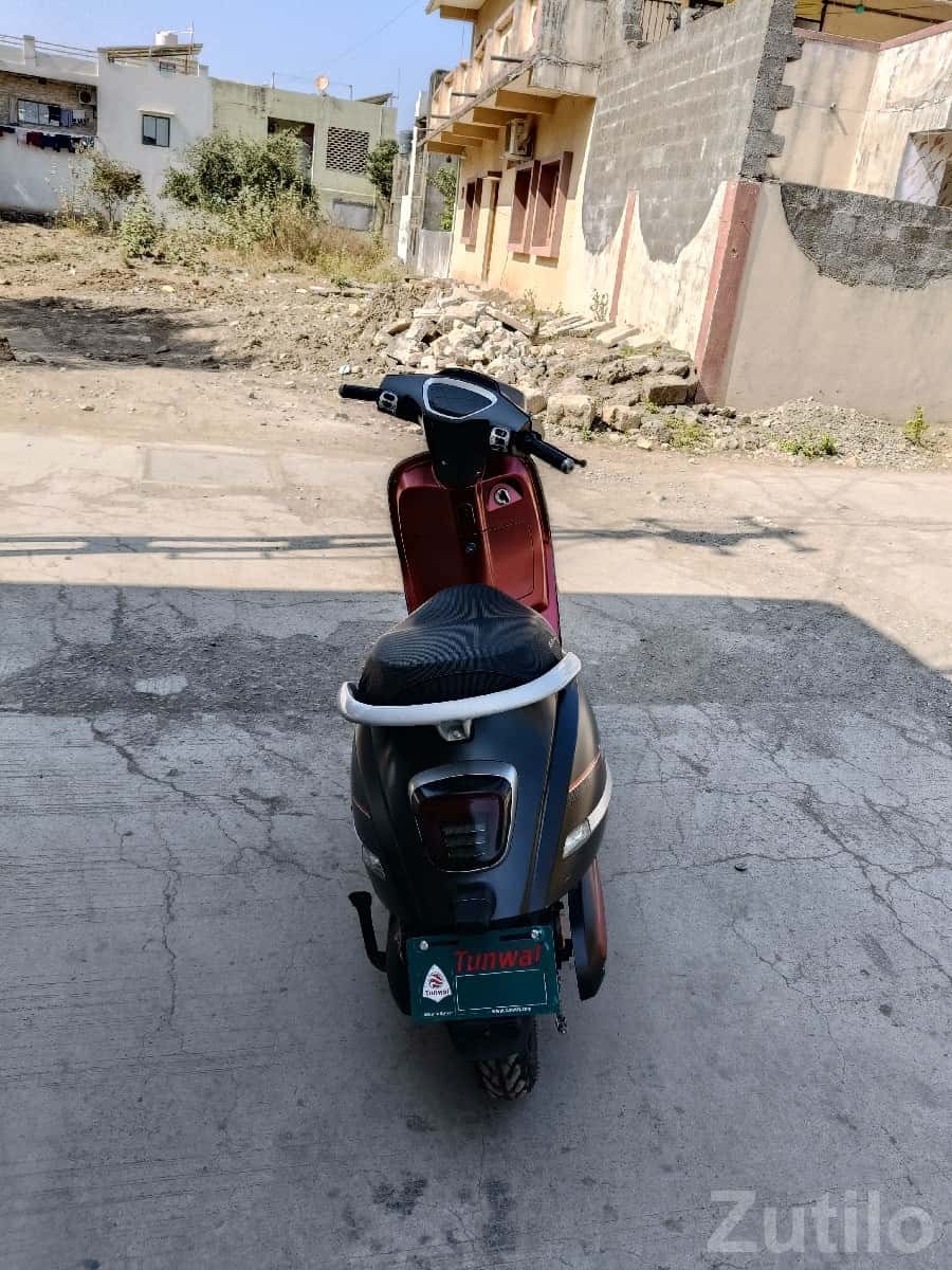 Tunwal Roma E Electric Scooter Tunwal Roma E Electric Scooter