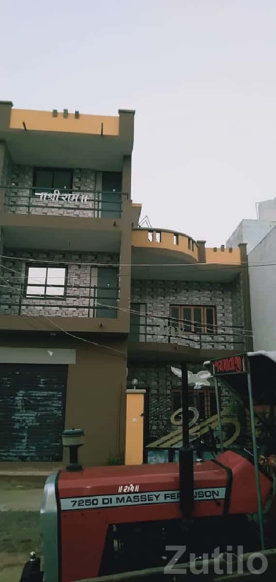 Commercial Shop with House for Sale Commercial Shop with House for Sale