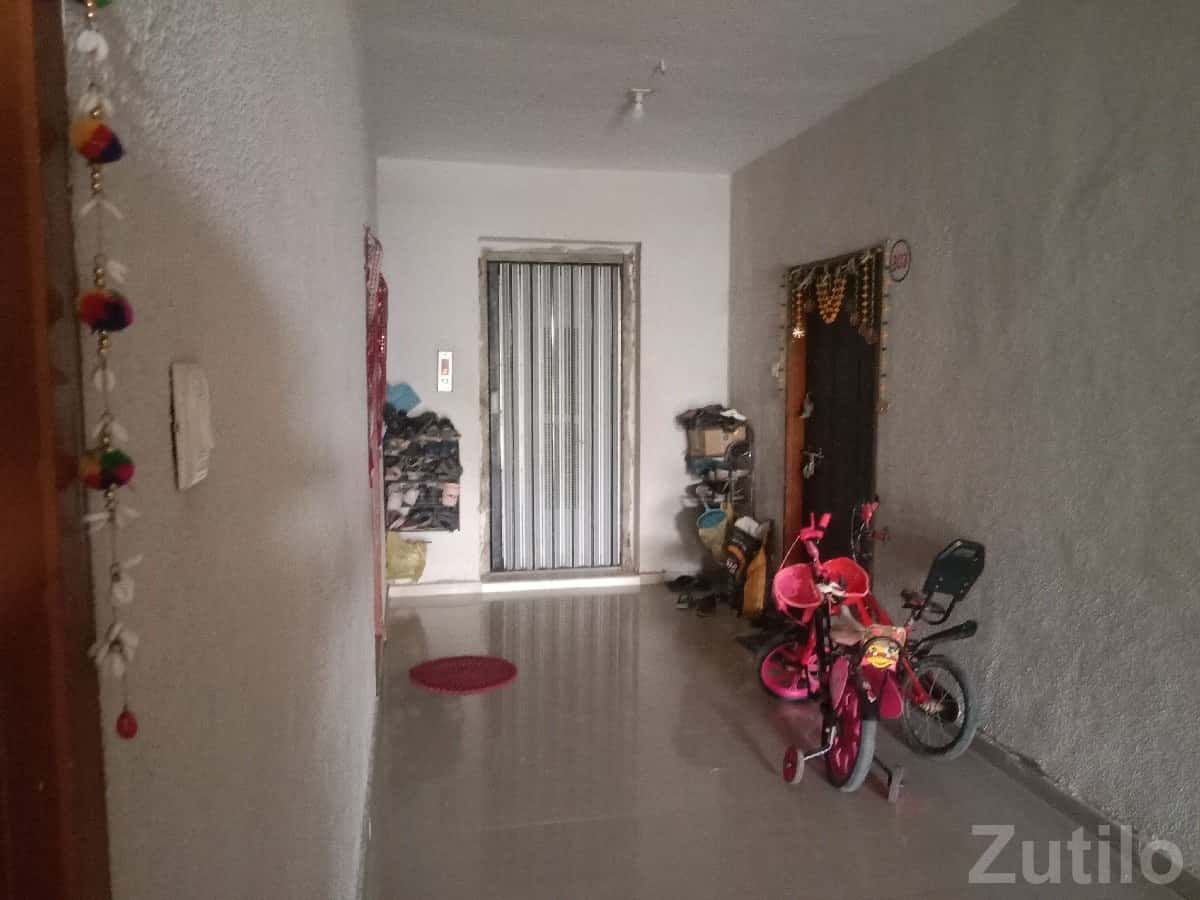 2 BHK Flat for Sale on Khalilpur Road 2 BHK Flat for Sale on Khalilpur Road