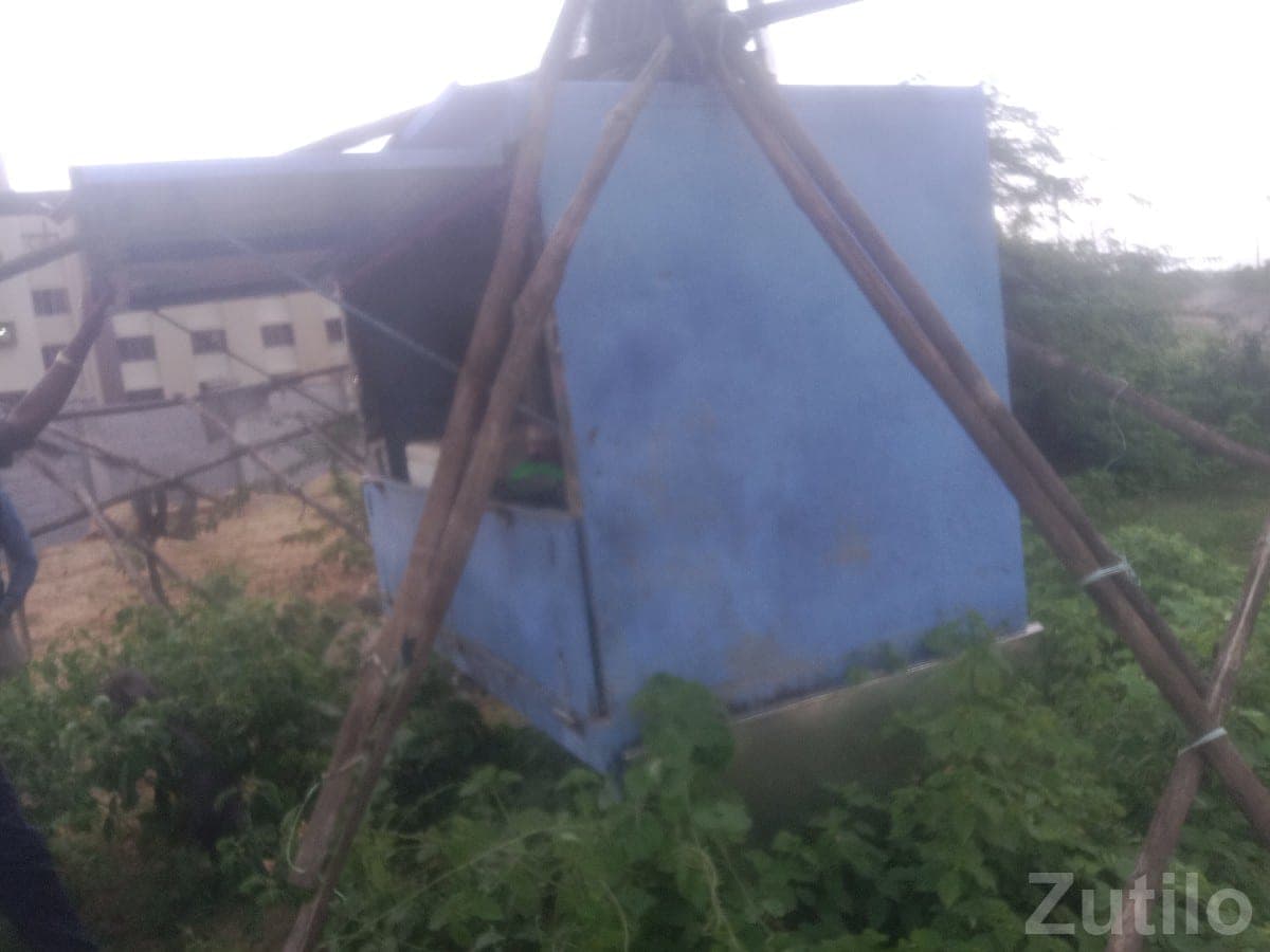 Blue Agricultural Sprayer Machine Blue Agricultural Sprayer Machine