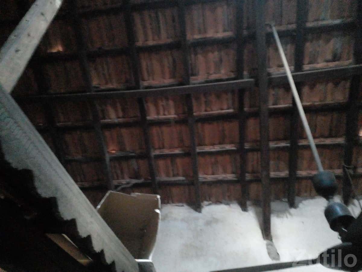 Old house for sale with tiled roof Old house for sale with tiled roof