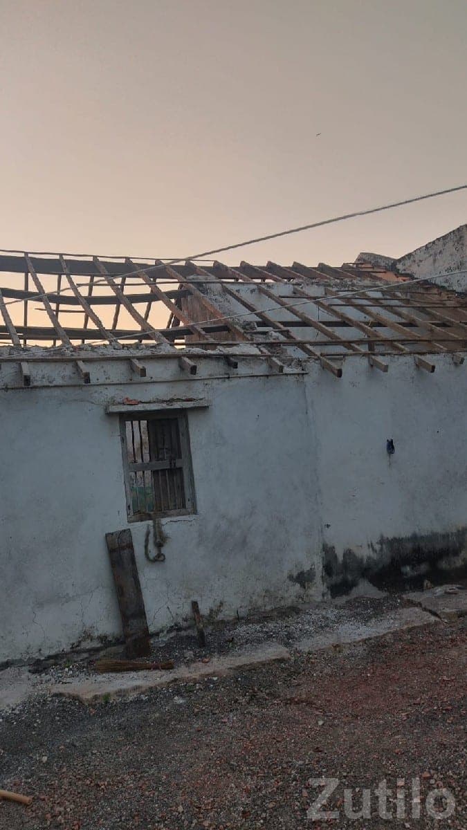 Old Roof Timber Wood for Sale Old Roof Timber Wood for Sale