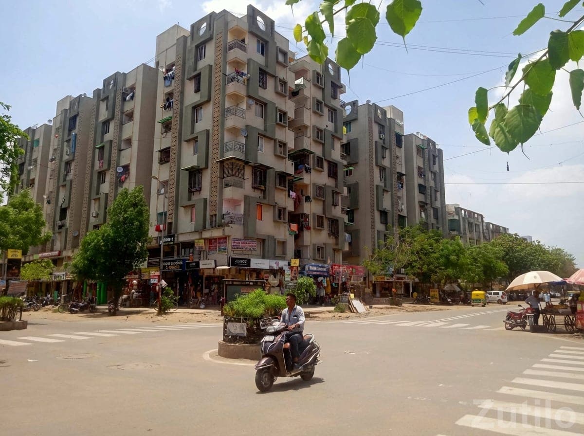 1 BHK Flat for Sale in Prime Area