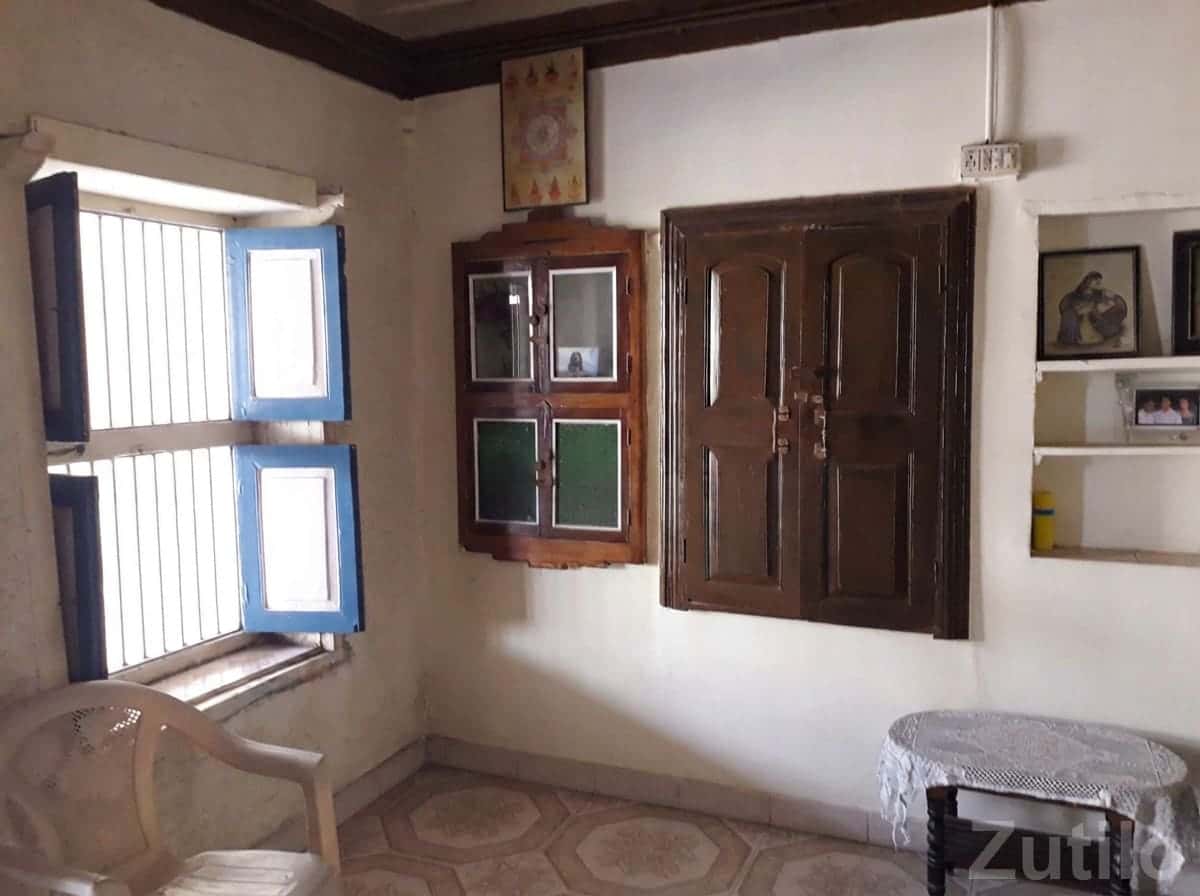 G+1 House with 2 Galas and Parking in Palsana G+1 House with 2 Galas and Parking in Palsana