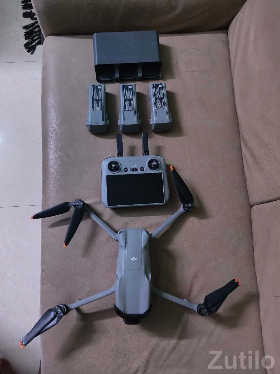 DJI Air 3 Drone with RC Controller Kit DJI Air 3 Drone with RC Controller Kit