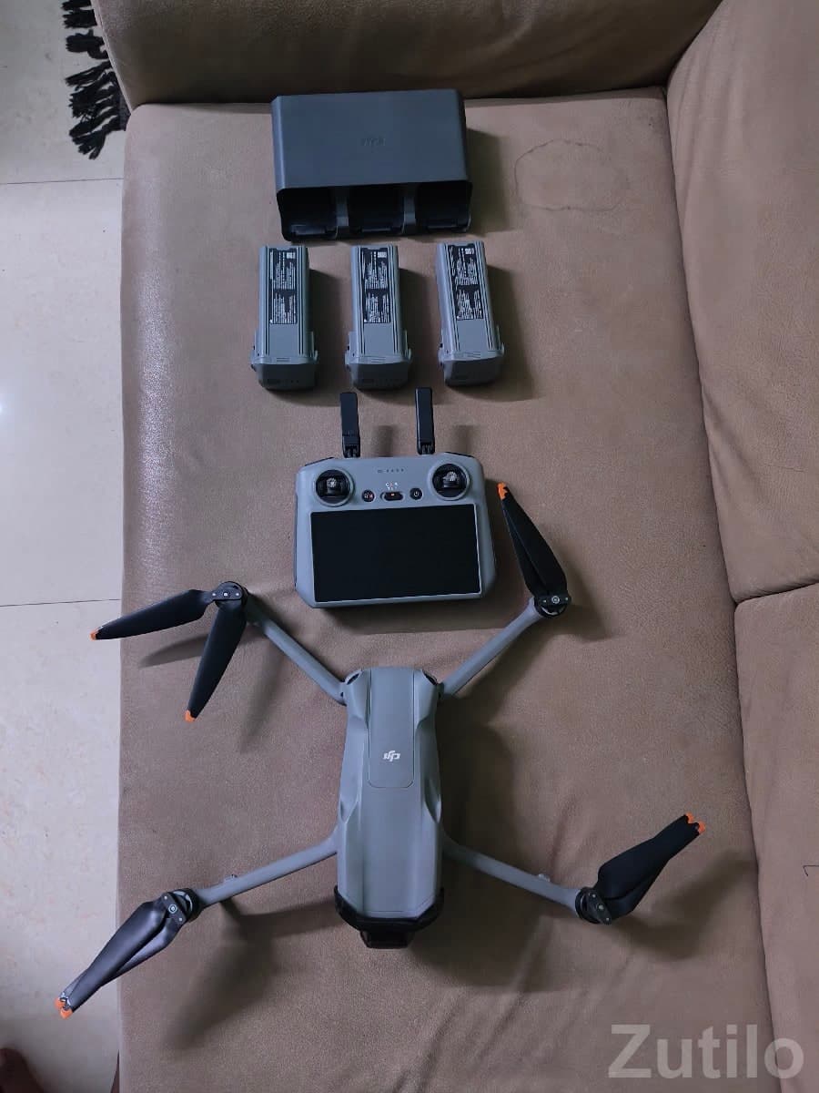 DJI Air 3 Drone with RC Controller Kit DJI Air 3 Drone with RC Controller Kit