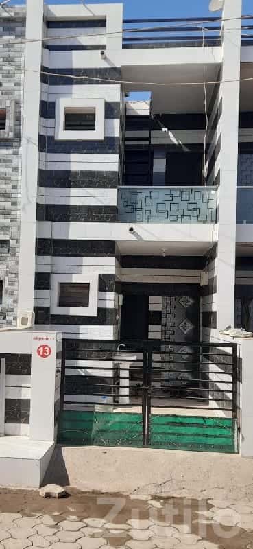 Modern 2-Storey House for Sale in Bhatia Modern 2-Storey House for Sale in Bhatia