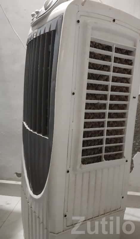 Tower Air Cooler in Good Condition Tower Air Cooler in Good Condition