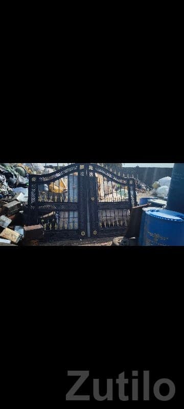 Heavy Decorative Iron Main Gate 9.5x6 ft - Other Industrial Items - Una - Image 1