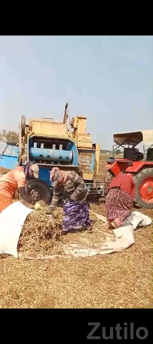 Jayant Agricultural Thresher Machine Jayant Agricultural Thresher Machine