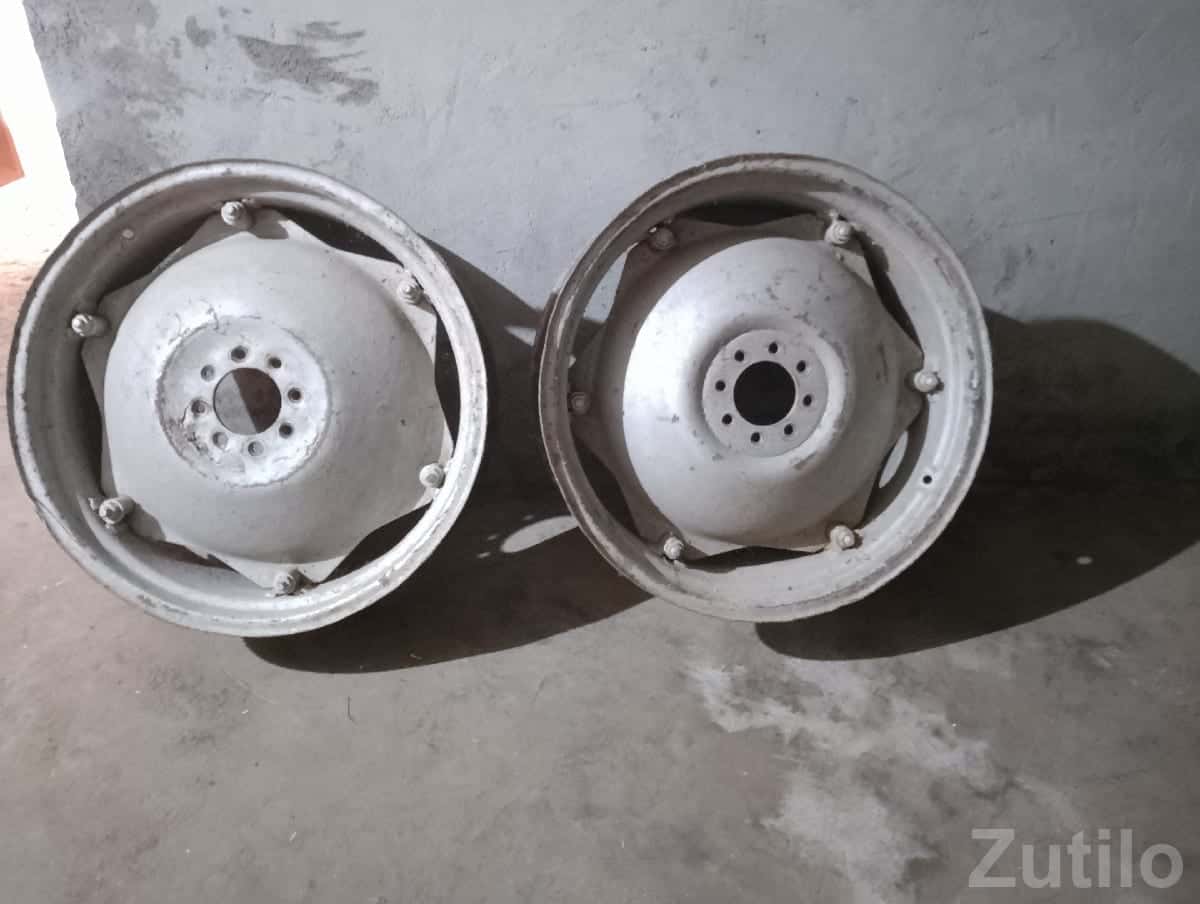Massey tractor 12.13 wheel rim pair Massey tractor 12.13 wheel rim pair