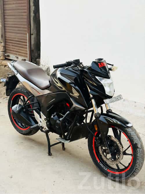 Honda Hornet 2016 Black Bike for Sale Honda Hornet 2016 Black Bike for Sale