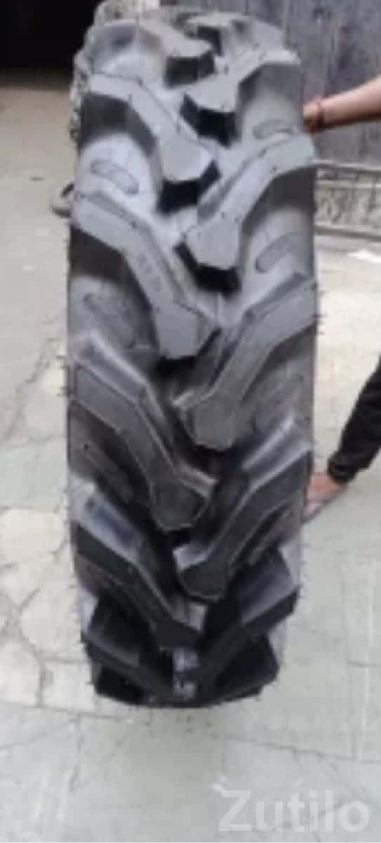 Apollo 14.9-28 Tractor Tyre Almost New Apollo 14.9-28 Tractor Tyre Almost New