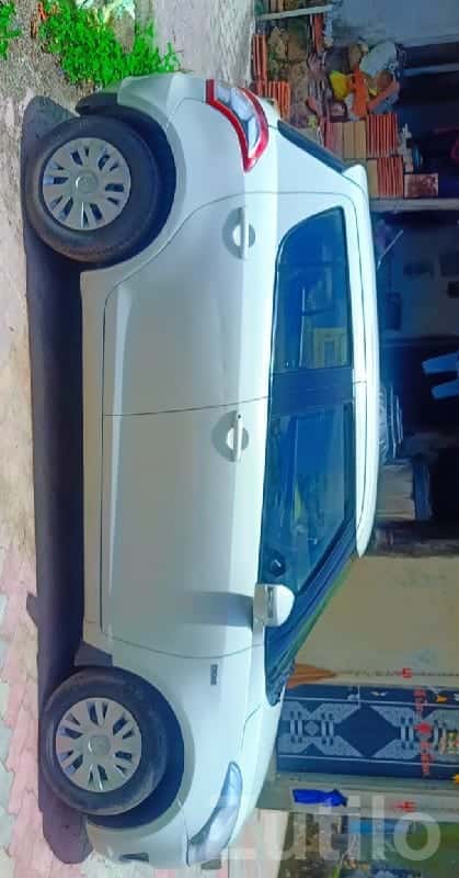Maruti Swift VDi 2013 Diesel Car Maruti Swift VDi 2013 Diesel Car