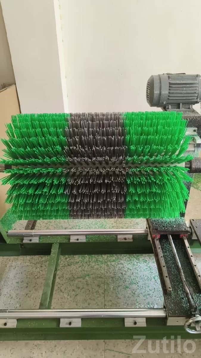 Cow Grooming Brush Roller for Dairy Farms Cow Grooming Brush Roller for Dairy Farms