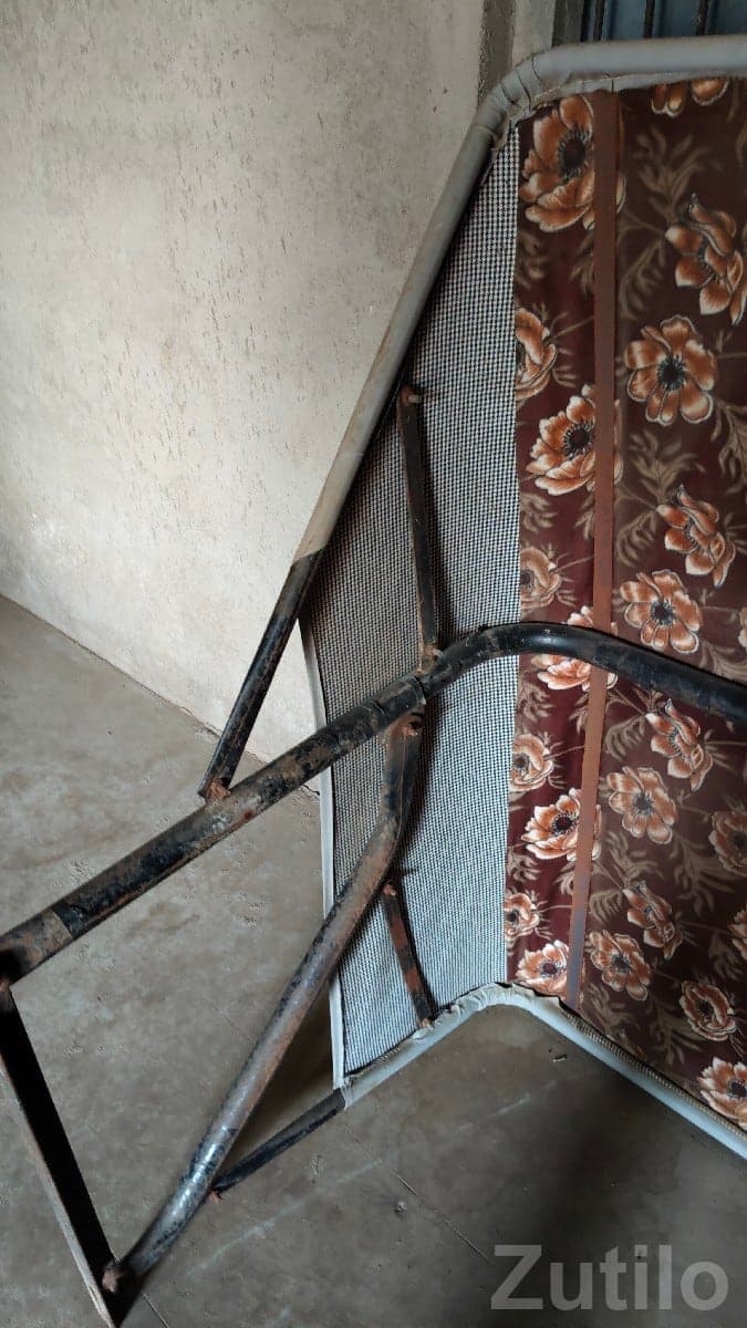 Metal Folding Cot with Mattress Metal Folding Cot with Mattress