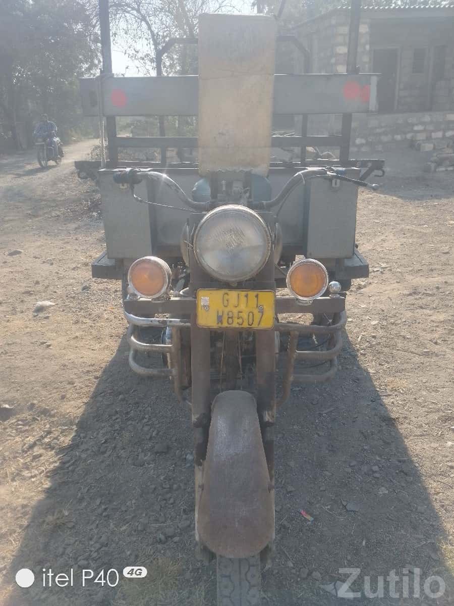 Used Cargo Chakda Rickshaw 2004 Model Used Cargo Chakda Rickshaw 2004 Model