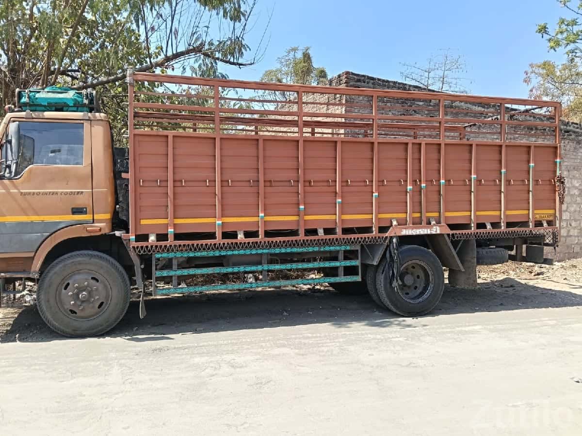 Used Cargo Truck 2012 Model for Sale Used Cargo Truck 2012 Model for Sale