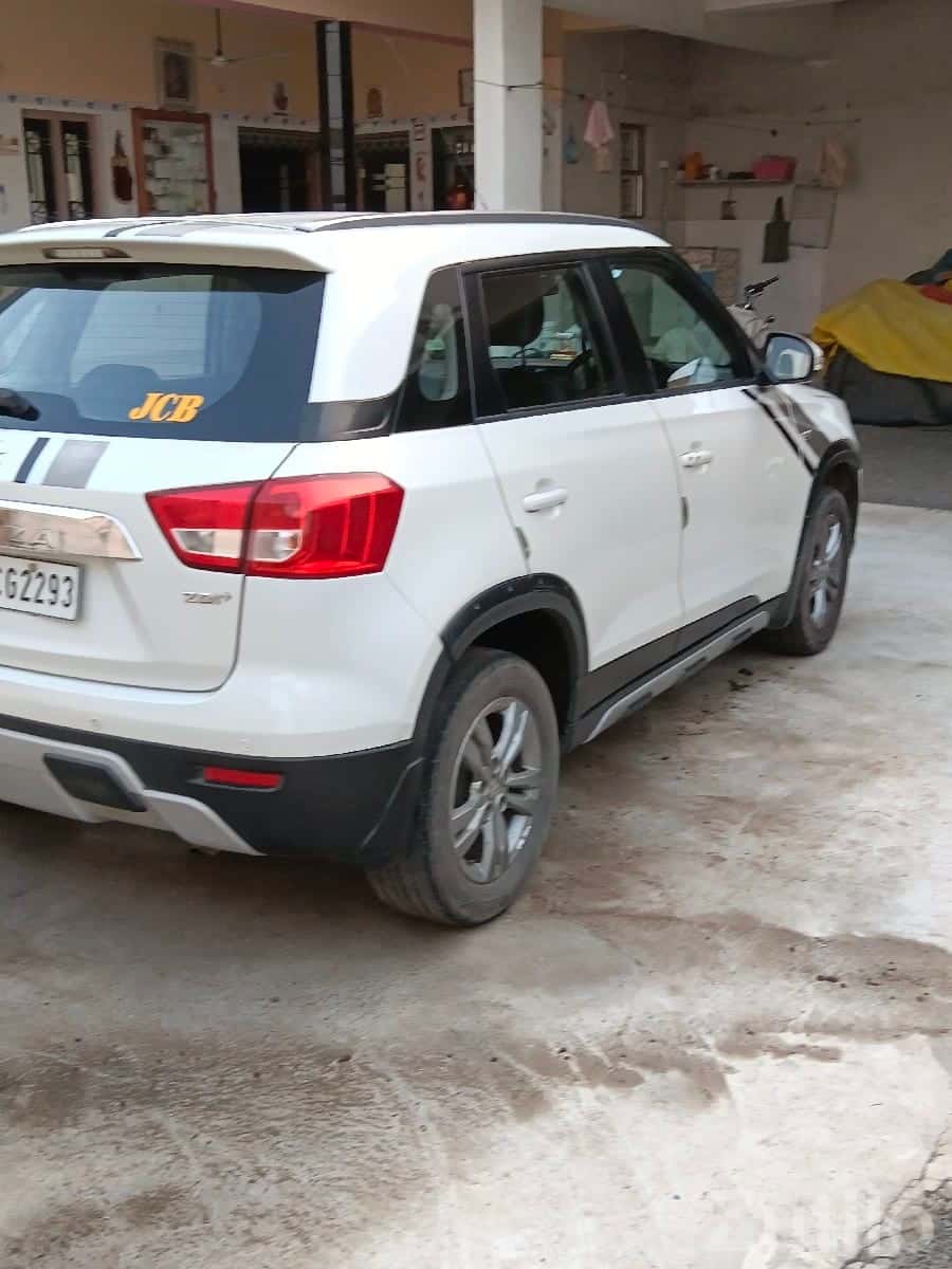 2017 Maruti Suzuki Vitara Brezza White 2017 Maruti Suzuki Vitara Brezza White
