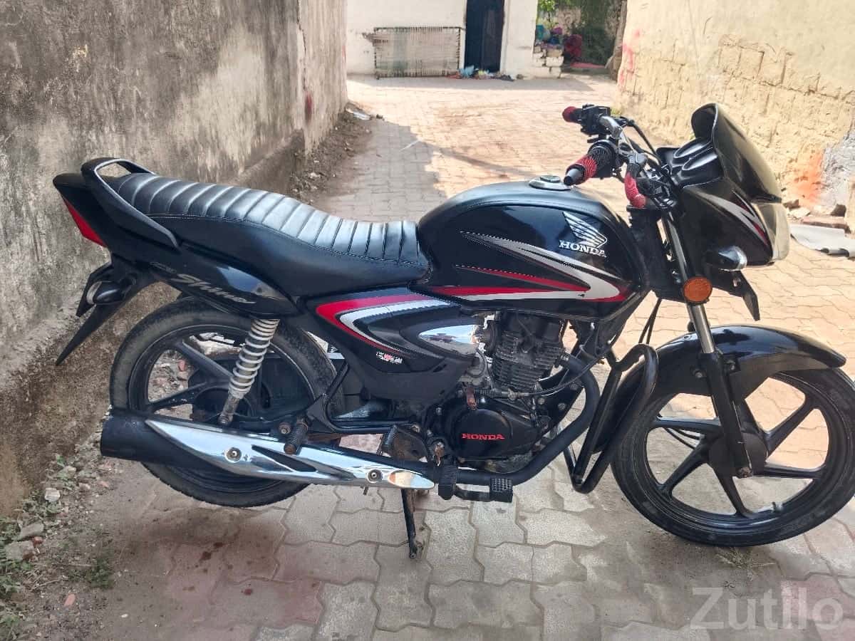 Honda Shine 125 CB Black Bike for Sale Honda Shine 125 CB Black Bike for Sale