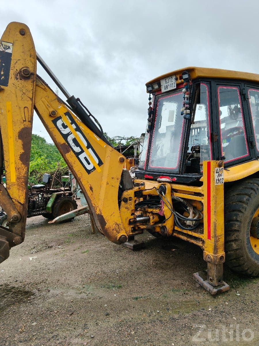 JCB Backhoe Loader 2010 Model for Sale JCB Backhoe Loader 2010 Model for Sale