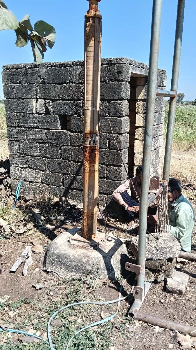 15 HP Silver Motor with 18 Stage Pump 15 HP Silver Motor with 18 Stage Pump