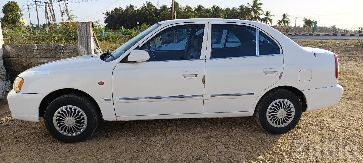 Hyundai Accent 2011 CNG White Car - Cars - Somnath - Image 1