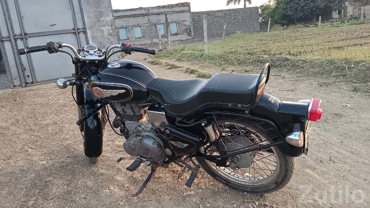 Royal Enfield Bullet 2016 Standard Black Royal Enfield Bullet 2016 Standard Black