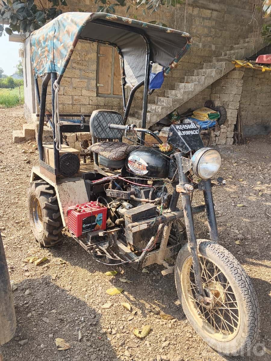 Used Sanedo 3-Wheeler with 10.5 HP Engine Used Sanedo 3-Wheeler with 10.5 HP Engine