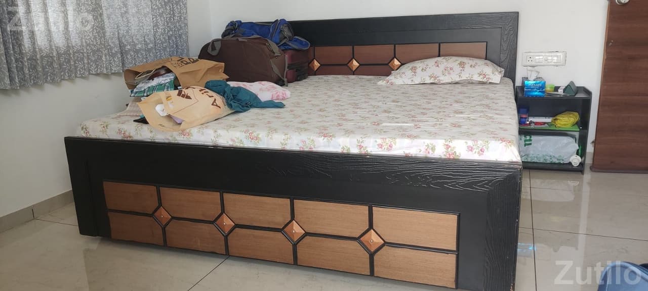 6*6 WOODEN Ply BED 6*6 WOODEN Ply BED