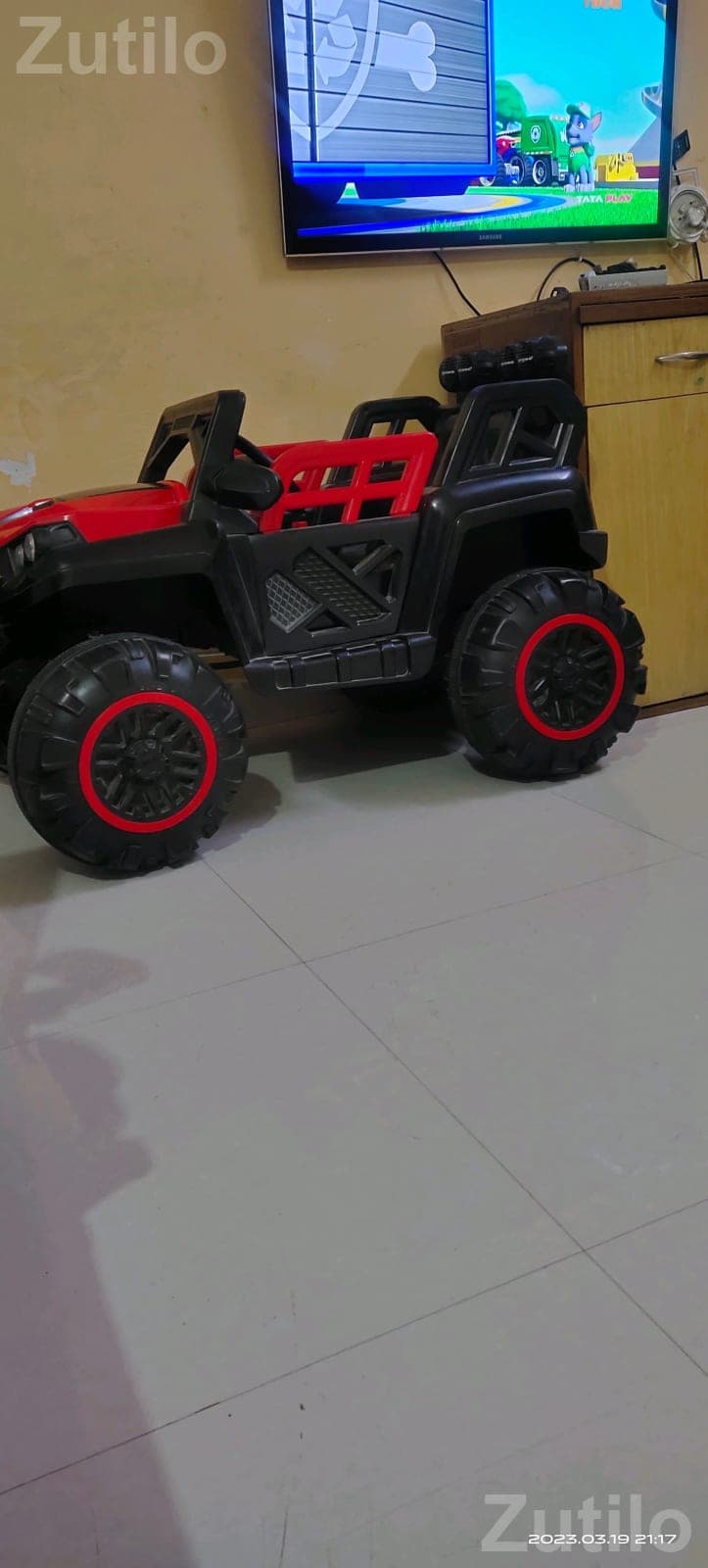 Kids Ride On Toy Car with Remote Control Kids Ride On Toy Car with Remote Control