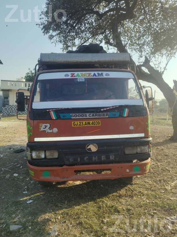 Eicher 1059 Truck 2013 with 12.5 Feet Body Eicher 1059 Truck 2013 with 12.5 Feet Body