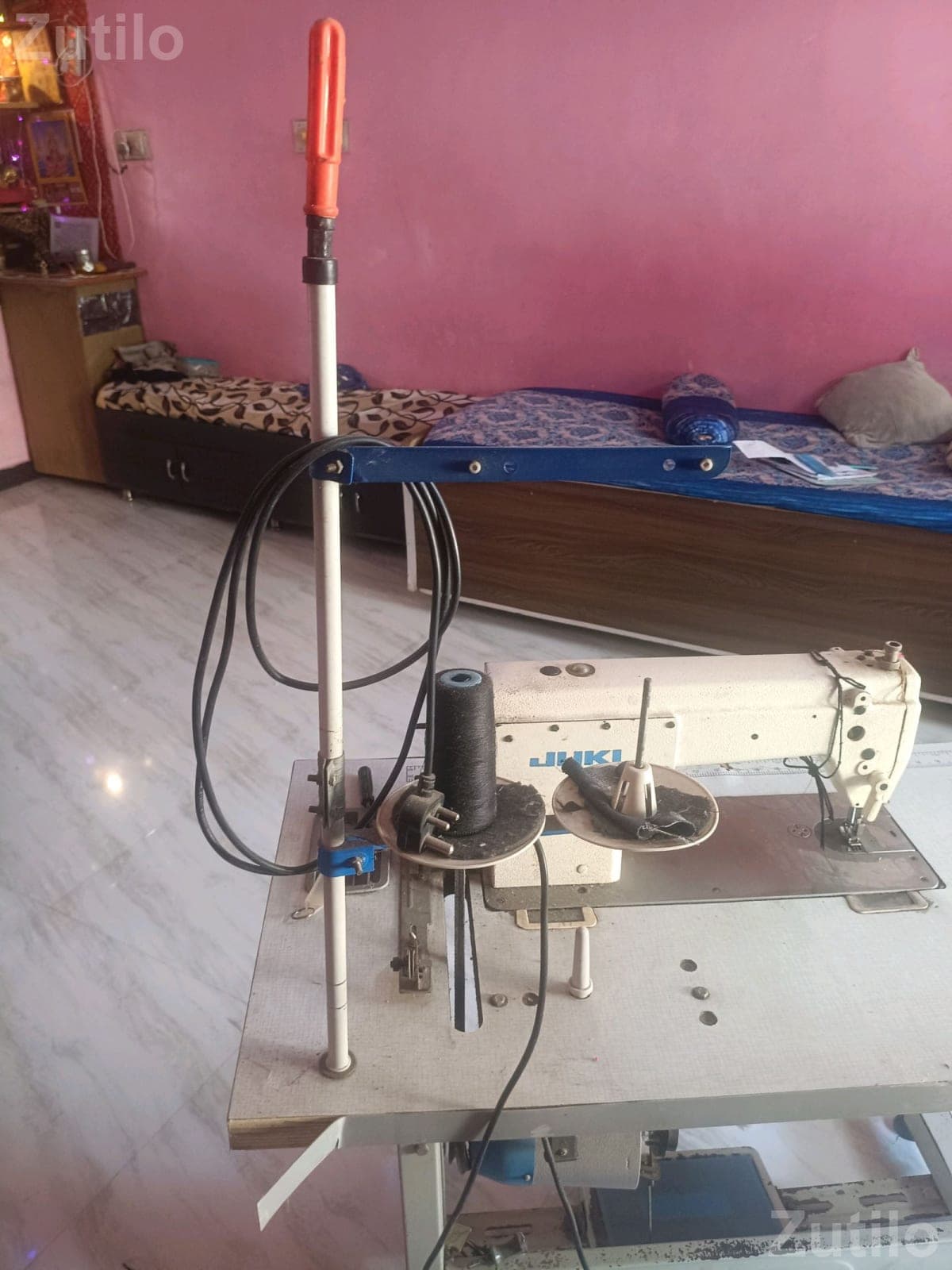 Juki Industrial Sewing Machine 0.5 Year Old Juki Industrial Sewing Machine 0.5 Year Old