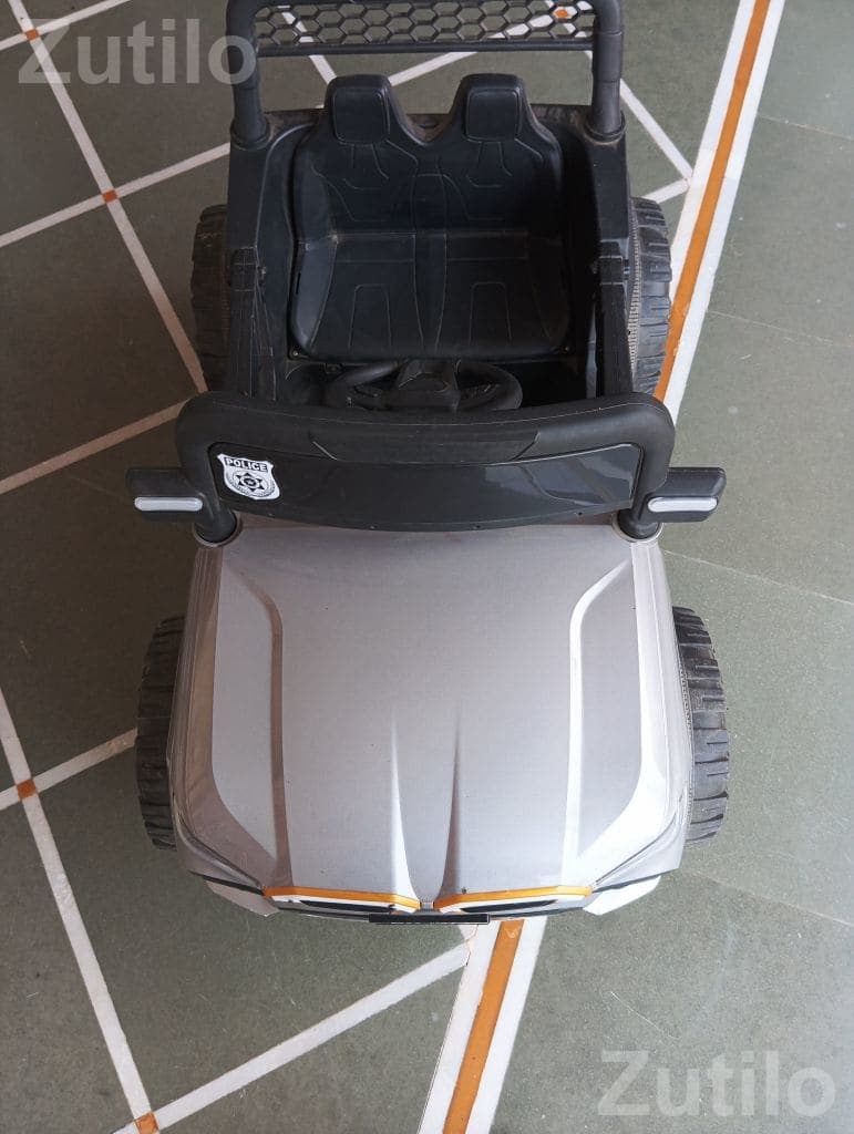 Kids Electric Remote Control Ride-On Car Kids Electric Remote Control Ride-On Car