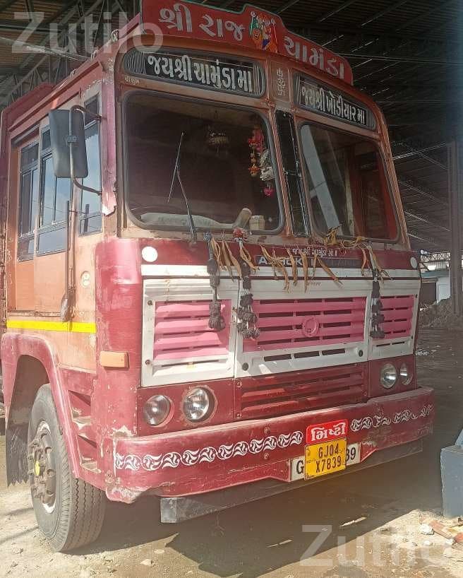 2011 6 Wheel Truck in Running Condition 2011 6 Wheel Truck in Running Condition